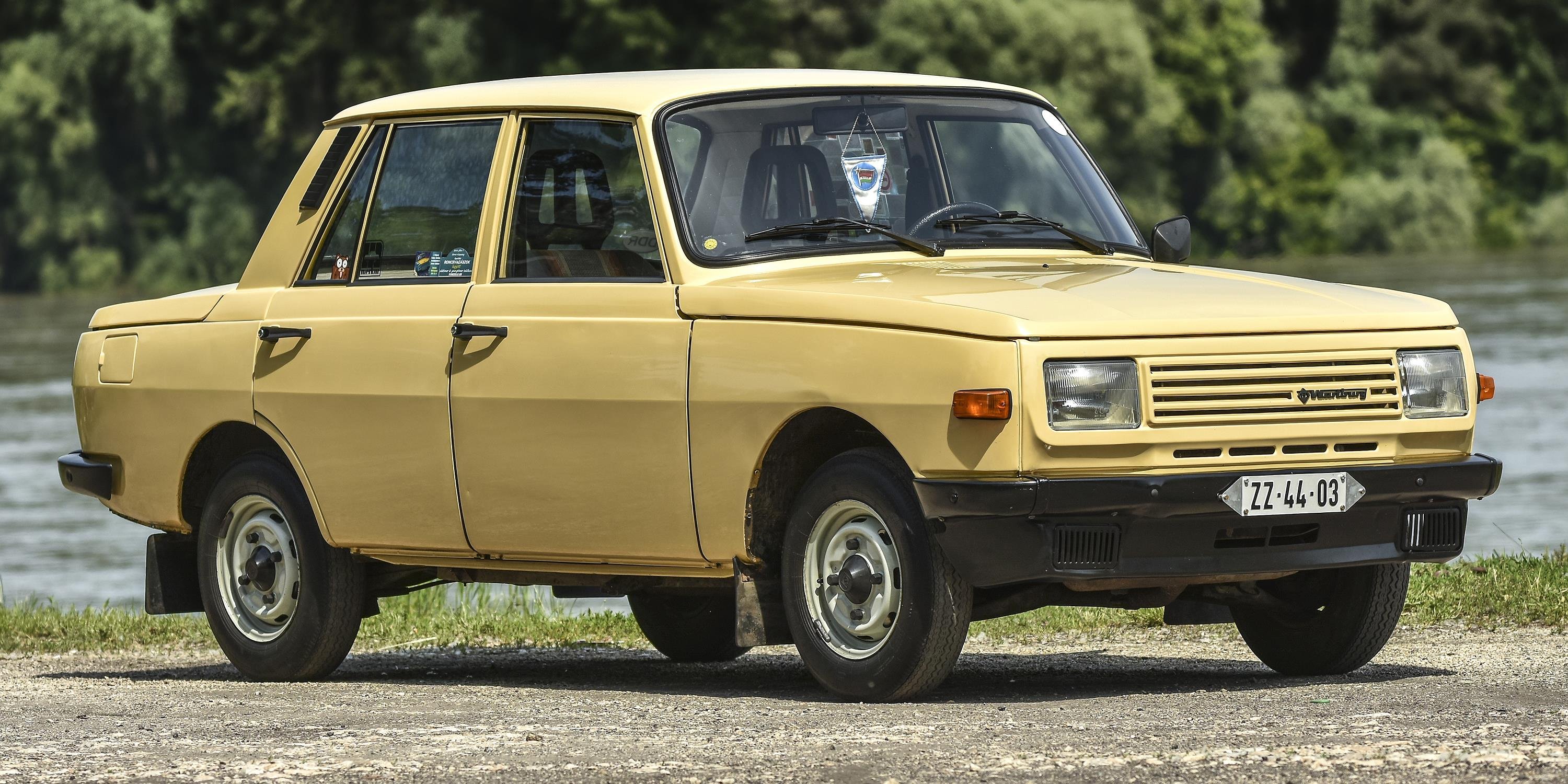 Wartburg 353. Вартбург 353 машина. Wartburg 353 (ГДР). Wartburg 353 w. Авто ГДР Вартбург.