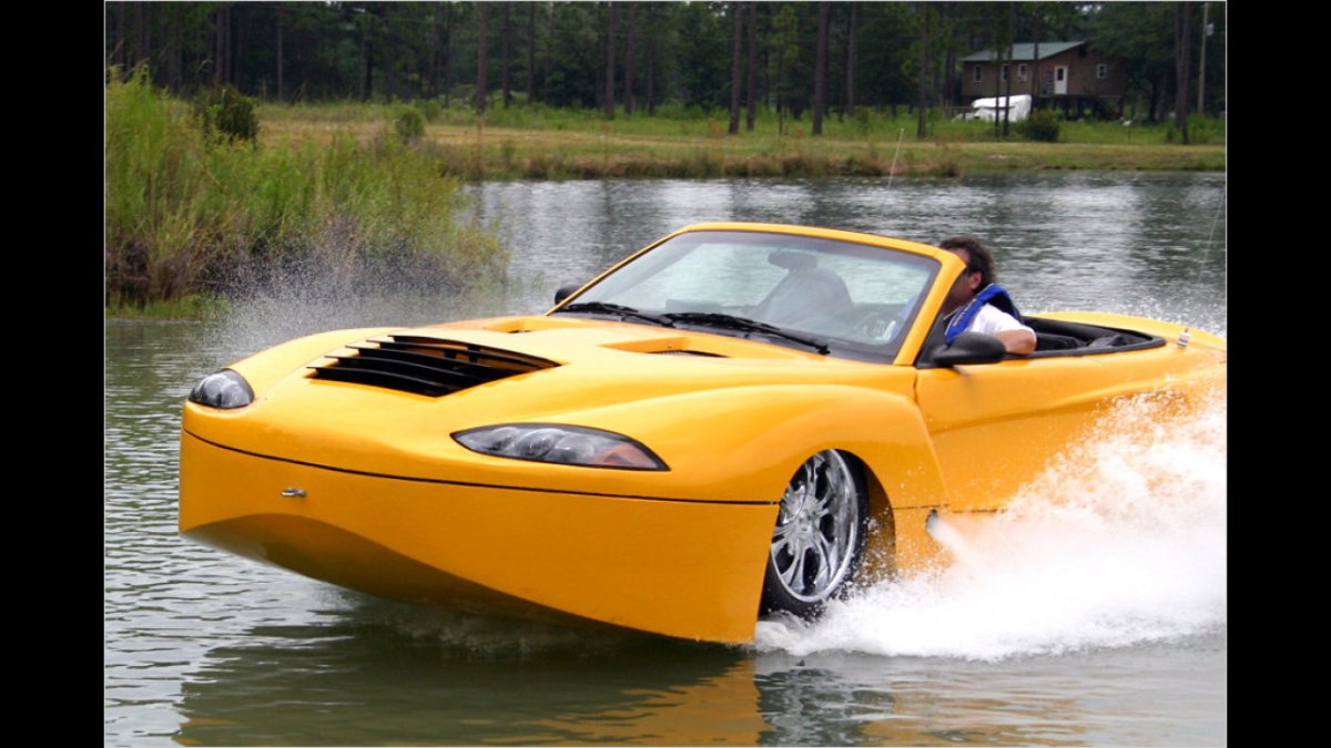 Автомобильно водное сообщение. Плавающий автомобиль. Водоплавающая машина. Машина лодка. Машина лодка амфибия.