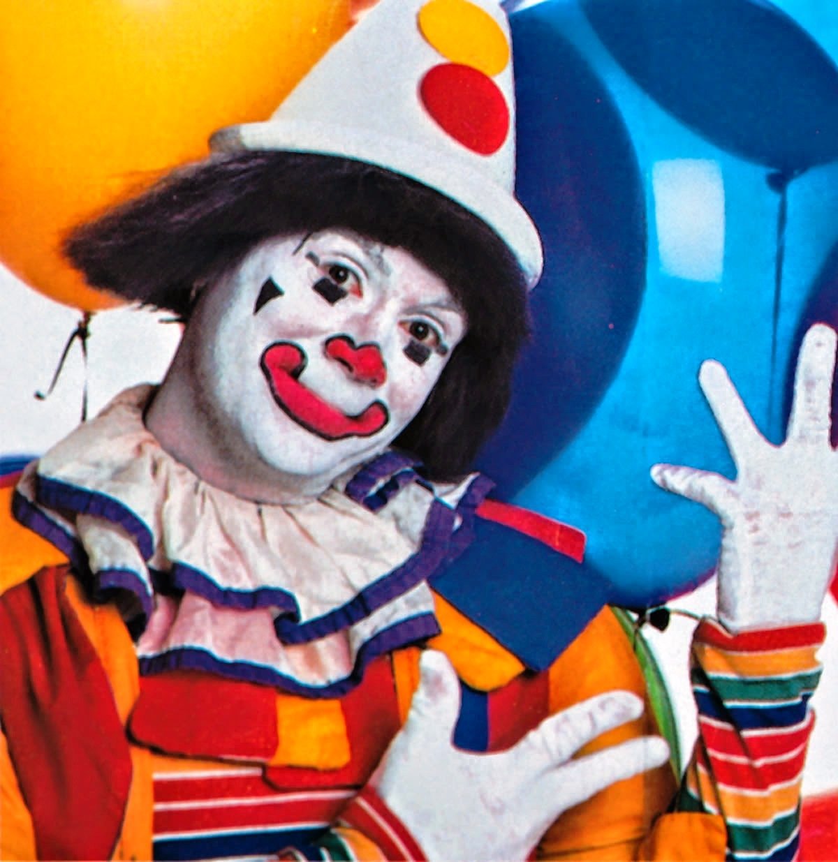Клоун подписал. Клоун сват. Грустный клоун. Я клоун. Я просто клоун.